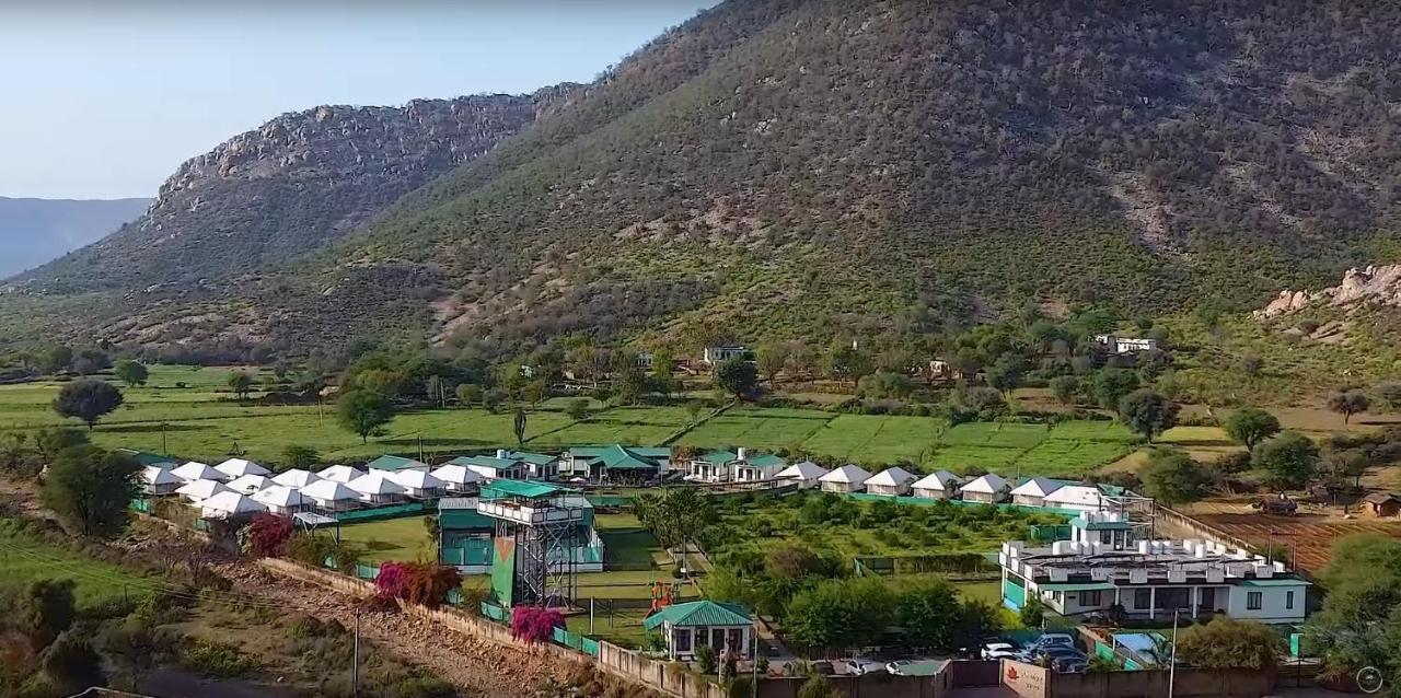 Shivir Aranya - Wilderness Resort アルワル エクステリア 写真