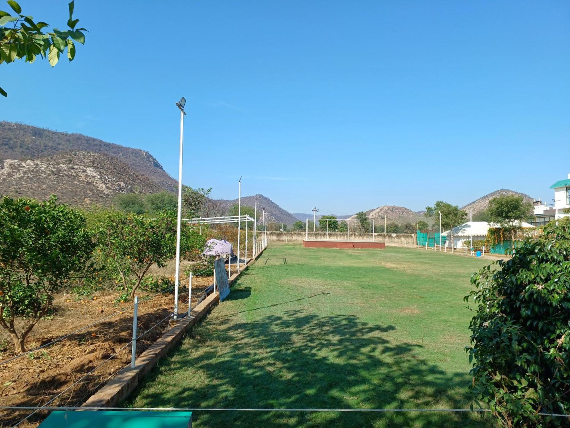 Shivir Aranya - Wilderness Resort アルワル エクステリア 写真
