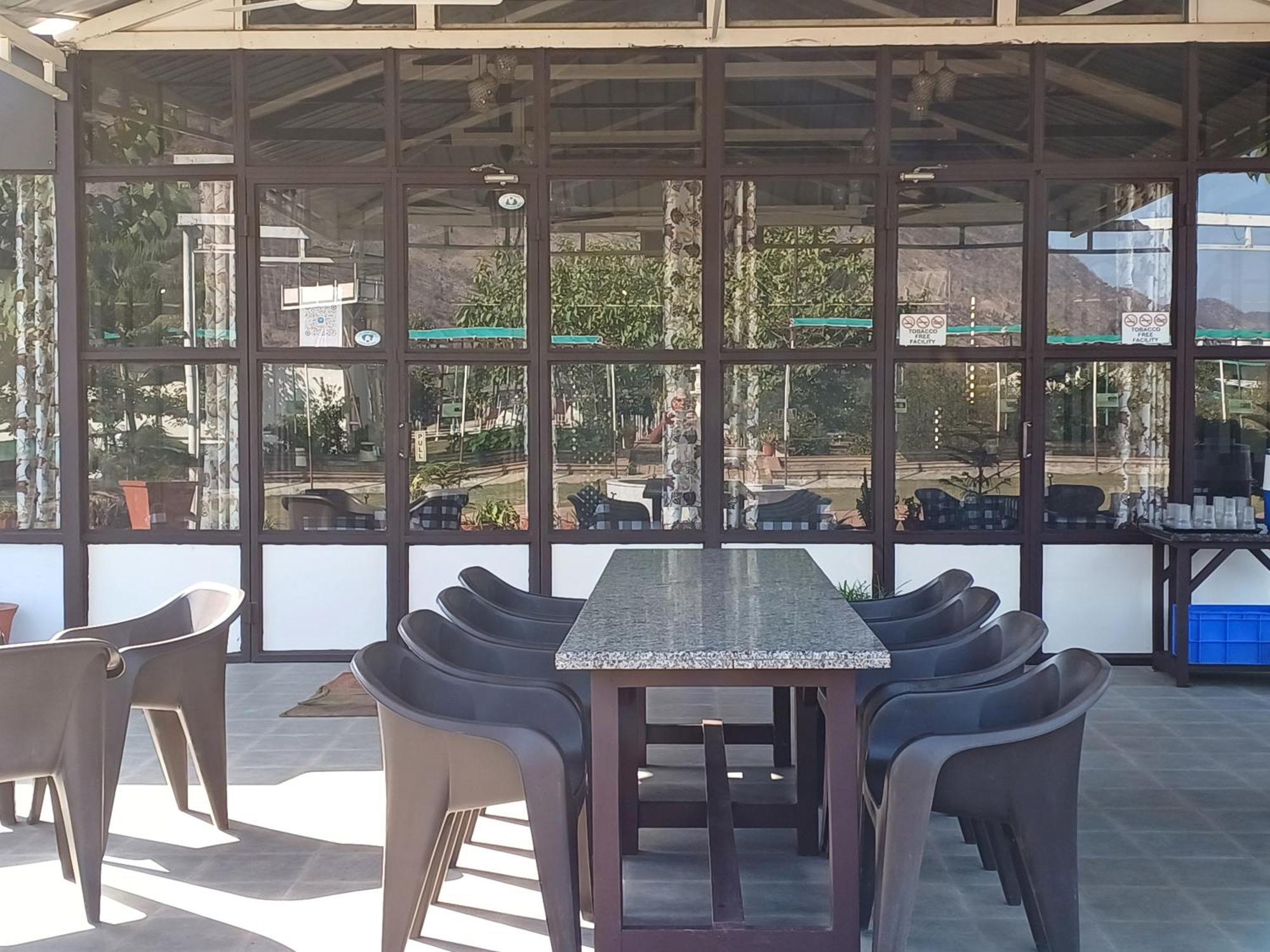 Shivir Aranya - Wilderness Resort アルワル エクステリア 写真
