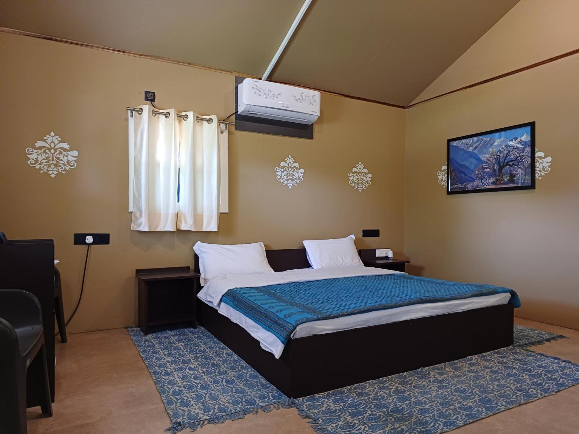 Shivir Aranya - Wilderness Resort アルワル エクステリア 写真